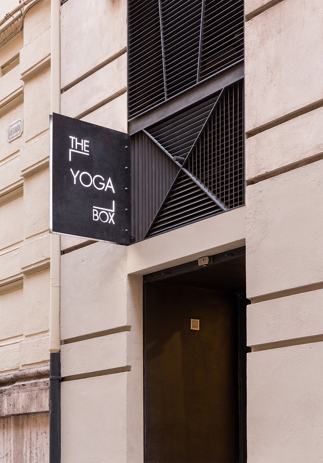 homu arquitectos the yoga box proyecto retail y negocio